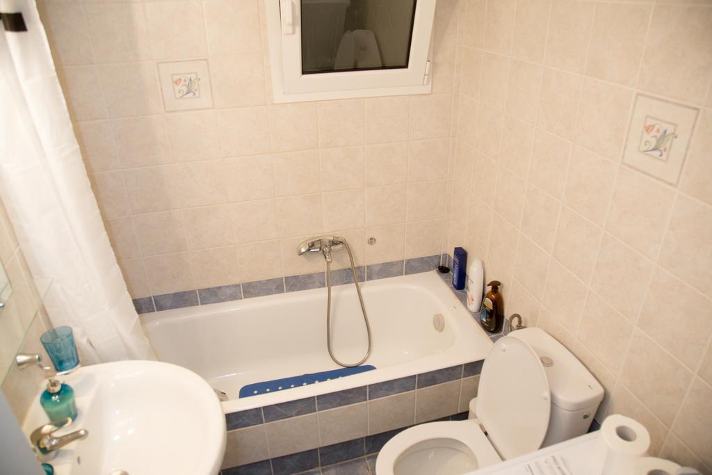 Gazi Area Close To Subway أثينا المظهر الخارجي الصورة